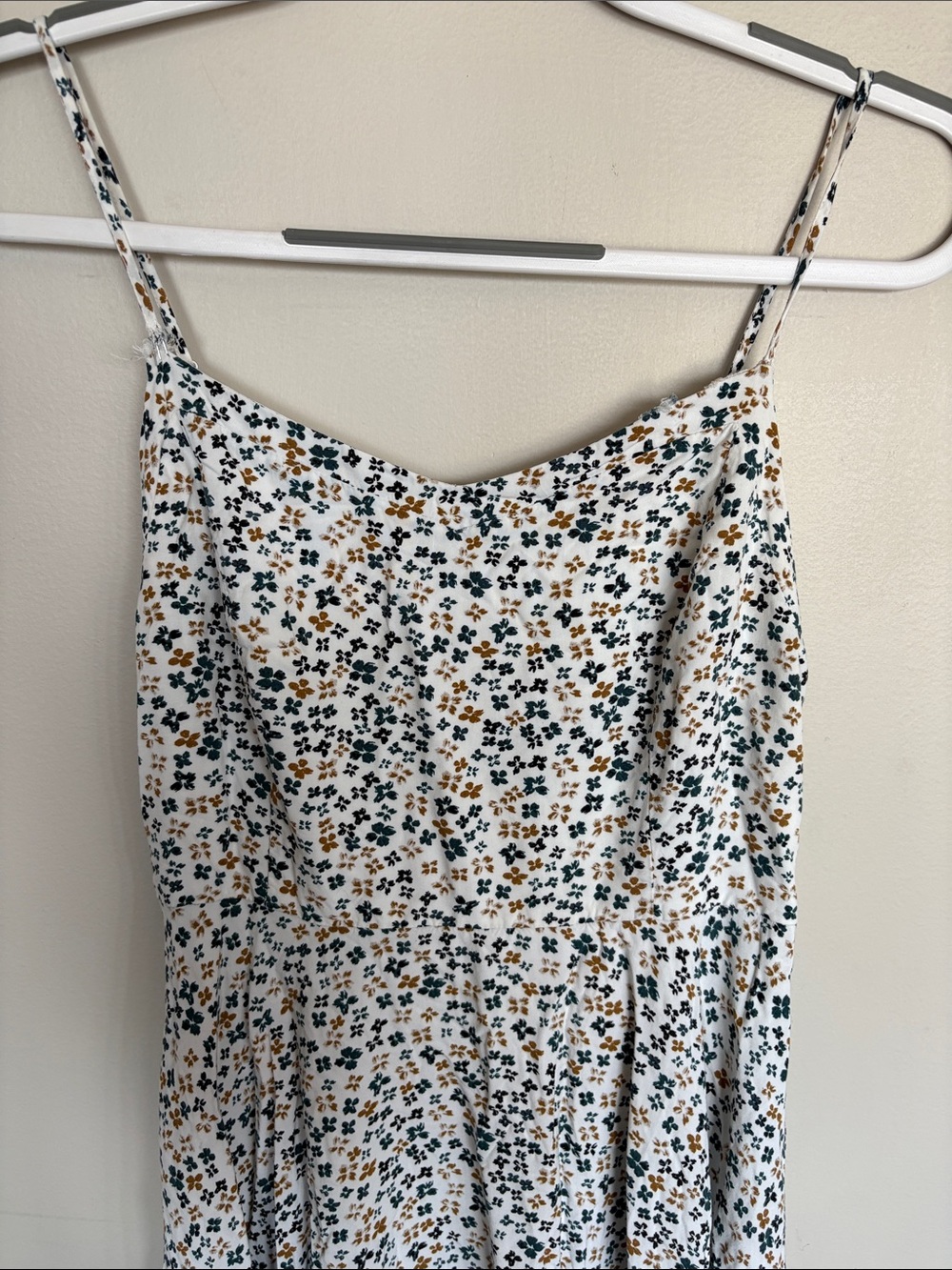 Old Navy Floral Smocked Sundress White Green Brown Medium - Picture 2 of 8